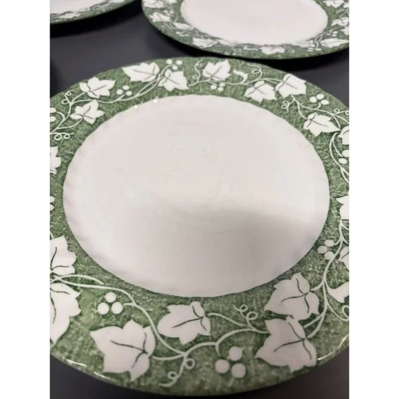 Vintage Green Ivy Leaf Dinner Plates Set of 6 Scalloped Edge Ceramic 10.5 Inch - Picture 3 of 6